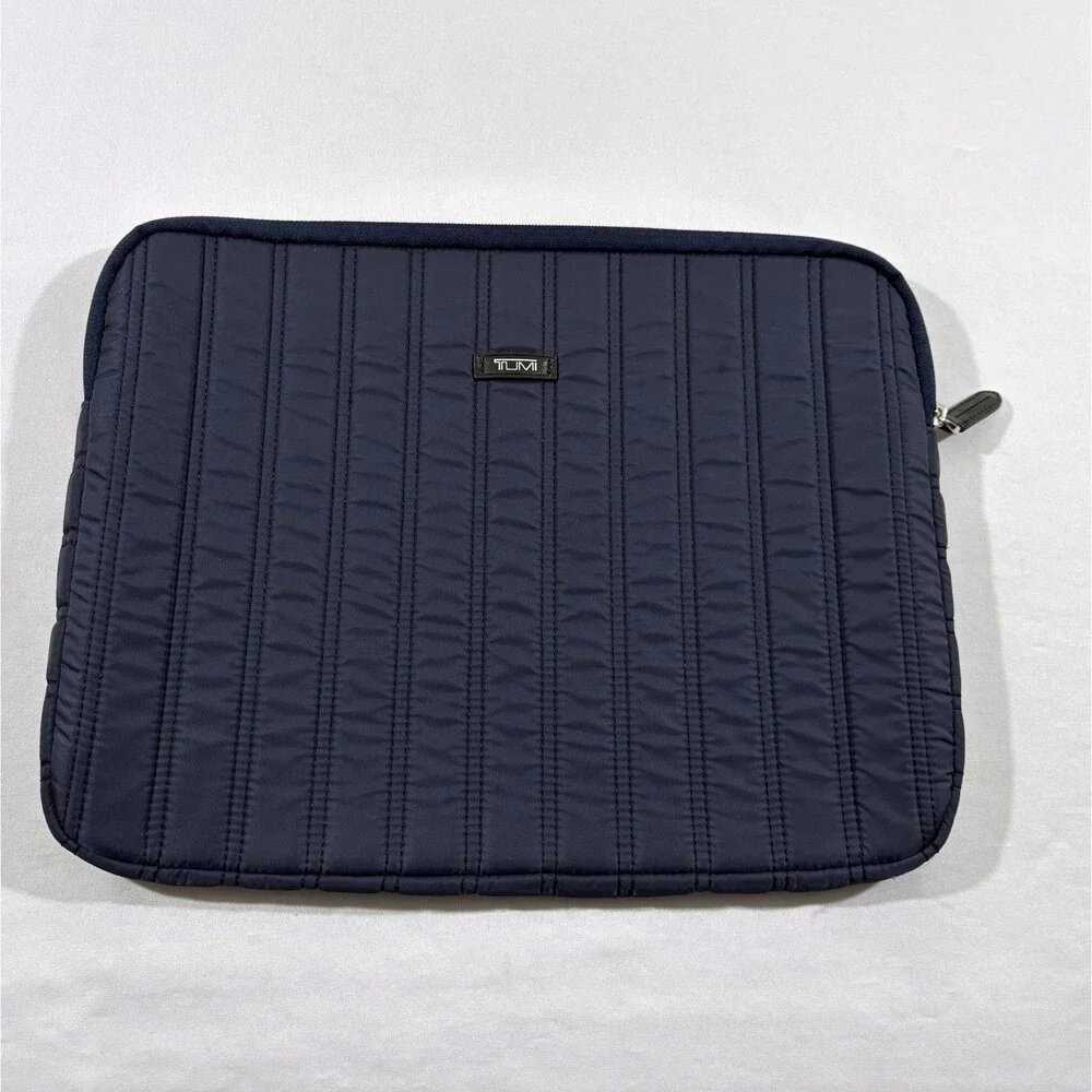 Tumi Quilted Navy Travel School Laptop Sleeve Computer Cover Ipad Padded 14x11